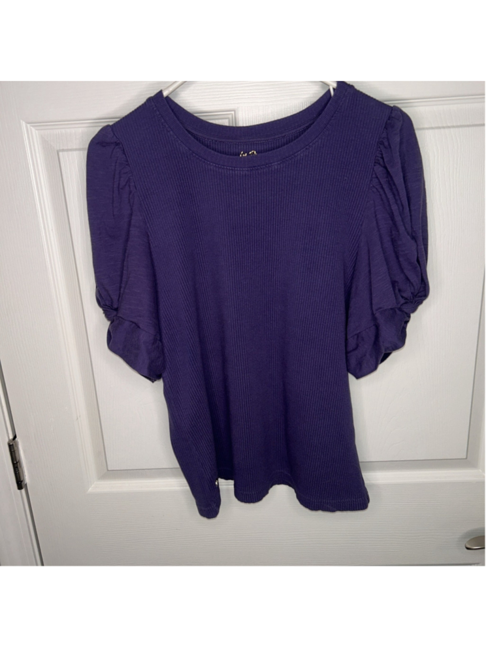 Lilly Pulitzer Women's Purple Puff Sleeves Top Round Neck Size xL Preloved